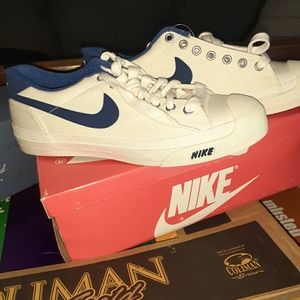 Meet your Posher, Dureen